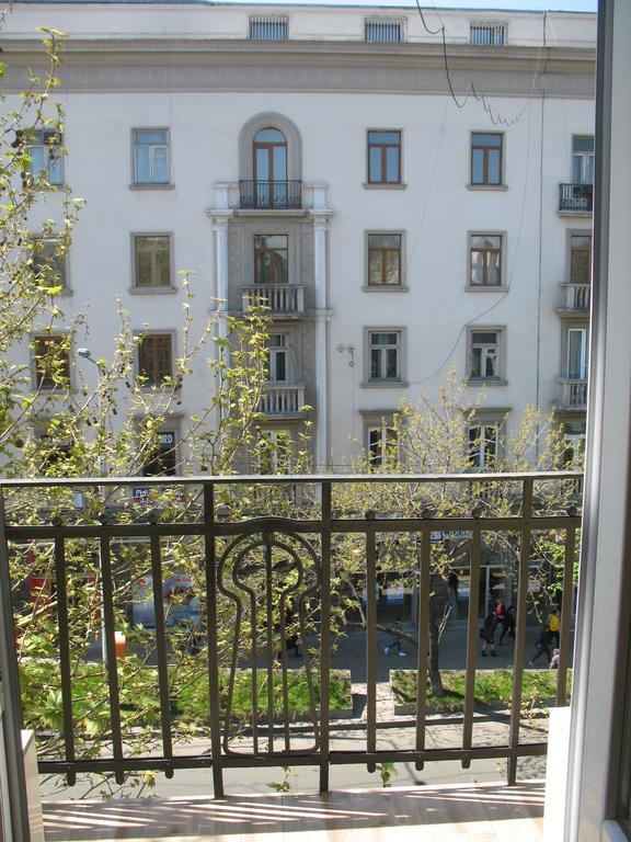 Vera Garden Apartment Тбилиси Экстерьер фото